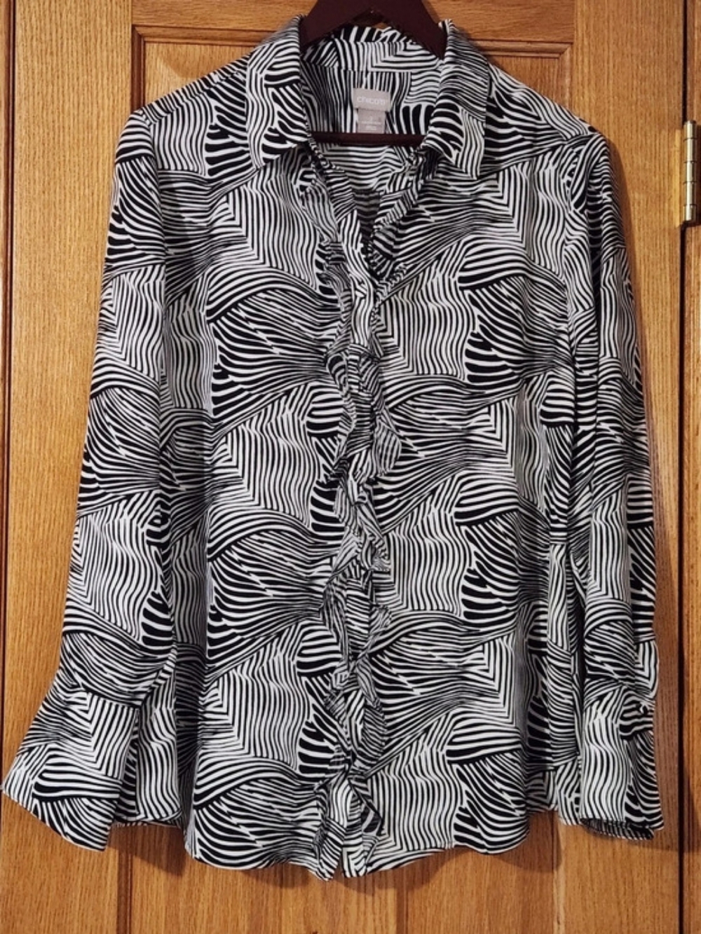 Chico's Abstract Zebra Print Blouse Black & White Sz 2(L) Ruffled Office Siren